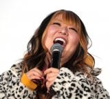 �L�g�̕� ����ŃA�h���u��́w�ʔ����18�l�x ������f�`�f��w��������l�Ɖ��c�����`��������l�p���֍s���`�x�ő���f�O��ՃC�x���g�ɓo�d�����ρ[�Ă��[�����E���q����񂿂� (C)ORICON NewS inc. 