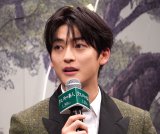 �������ƁA�����͏�ɉ����E���u�S�ɂӂ������Ă���v�V�C�S��́u�ꂵ���Ȃ�?�v�̎���ɗ����� 