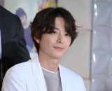 �w�ȑ{���̏��x�t�@���~�[�e�B���O�ɓo�ꂵ�����r�O�� (C)ORICON NewS inc. 