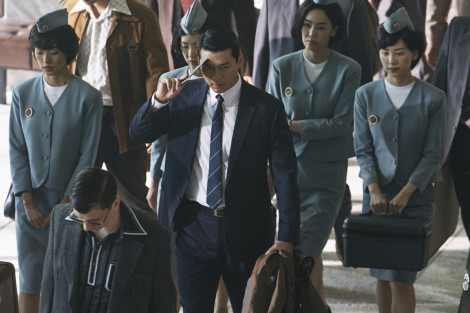 �q�����r�����w���C�h�E�C���E�R���A�x�f�B�Y�j�[�v���X�̃X�^�[�ɂĎ����E���֔łőS�b�Ɛ�z�M���iC�j 2026 Disney and its related entities 