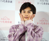 �\��؃g���[�j���O���̒����}�E������ =�u�w�X�J���vD�܂є��e�t�x�u�����h�A���o�T�_�[�A�C&�VWEBCM���\��v(C)ORICON NewS inc. 