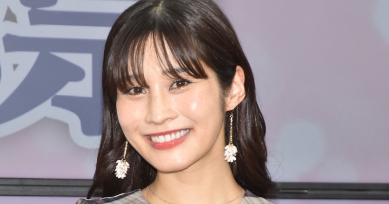 35歳グラドル・高橋凛、服の上からわかる驚異の“メリハリボディ” “公式彼氏”撮影のオフショット