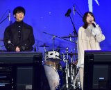 ���쌫��&��c��ށA4�N���Ԃ�w�M���̃n�T�E�F�C�x�ŐV��Ɂu���҂������܂���!�v 