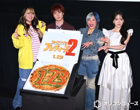 �f��w�t�@�C�u�E�i�C�c�E�A�b�g�E�t���f�B�[�Y2�x�t�@���i�C�g���ʉ�ɓo�ꂵ���i������j���q����񂿂��A���������ō�NO.1�A�M�q �A�x������ �iC�jORICON NewS inc. 