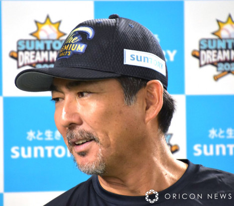 ���}���܂�̕��́A���{�n���⋐�l�ȂǂŊ��􂵂����}�����厁 �iC�jORICON NewS inc. 