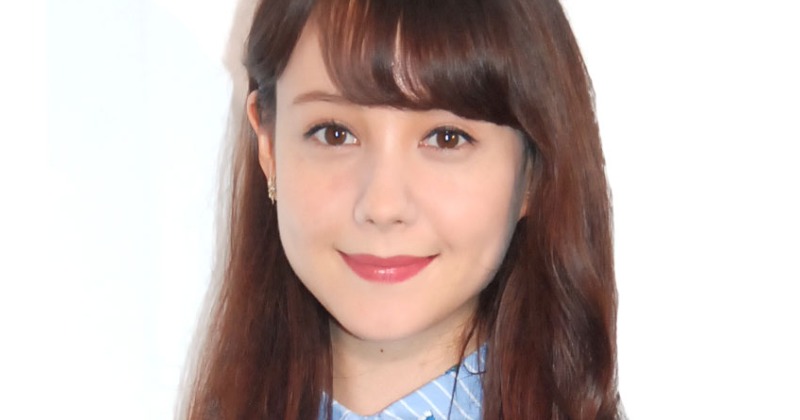 第1子妊娠中のトリンドル玲奈「もうぽんぽこりん」 “おしゃれ楽しむ”マタニティ姿を披露「素敵なフォルム」「臨月でこんな可愛いの?」