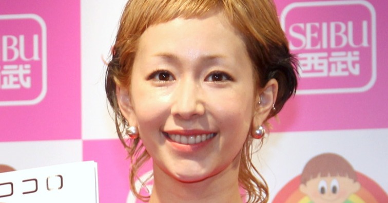 “編み物に夢中の”木村カエラ、自分用に作った手編みのイヤーマフ姿を披露「透明感っっ…!」「なにこの可愛さ」