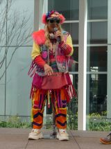 ���q�����C���[�W�����ߑ��œo�ꂵ���ADJ KOO 