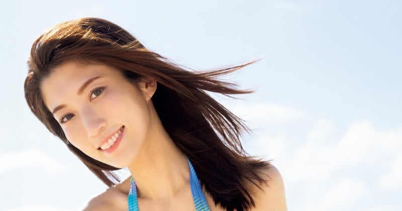 『ミスFLASH』板野優花、貫禄あふれる美貌&美スタイル