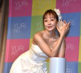 �t�F���P�A�I�C���wYURiiRO�x�̏��i���j���[�A�����\PR�C�x���g�ɓo�d�����_�c���� (C)ORICON NewS inc. 