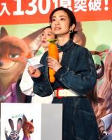 �f��w�Y�[�g�s�A2�x �����K�q�b�g��畑�䂠�����ɓo�d������ˍ� (C)ORICON NewS inc. 