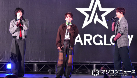 �f�r���[�V���O���uStar Wish�v�̃����[�X�L�O�C�x���g���J�Â���STARGLOW�i������jRUI�ATAIKI�AGOICHI �iC�jORICON NewS inc. 