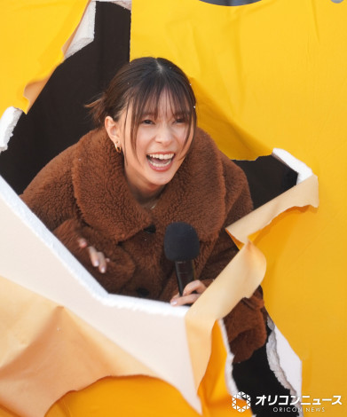 �ǂ�j���ēo�ꂵ���F�����q �iC�jORICON NewS inc. 