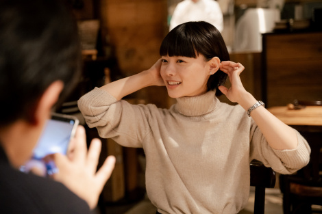 ���؁i����ԁj�A�䂫���i���c���j�̓�����ĂɌ˘f���@�w�~�̂Ȃ񂩂��A�t�̂Ȃ񂩂ˁx��2�b���炷�� 