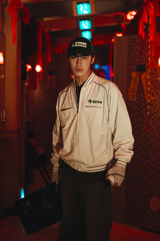 Netflix�V���[�Y�wDead-End Job�i�p��j�x�i7���`9���Ɛ�z�M�j 