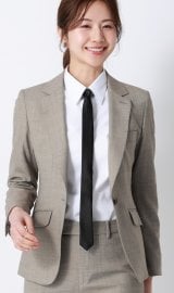 ���f�B�[�X�X�^�C���̃l�N�^�C 