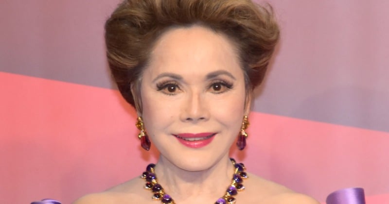 デヴィ夫人、傷害容疑で書類送検 元マネージャーにけがさせた疑い