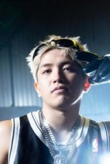 �wPRODUCE 101 JAPAN �V���E �x�g���[�i�[�𖱂߂�KAITA(C)KAITA/ Jam Republic Agency 