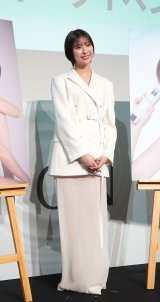 NTV���̃I���W�i���X�L���P�A�u�����h�uiYON�v�~�ʈ䎍�D �A���o�T�_�[�A�C�L�O�g�[�N�C�x���g�ɓo�d������������N���[�o�[Z�E�ʈ䎍�D �iC�jORICON NewS inc. 