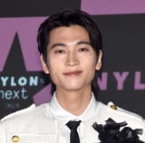 ���i�_���A���N���J�ẤwNYLON'S NEXT AWARDS�x�Ŕo�D�������� ���N�̖ڕW�͉f��u�ǂ����̔z����Ђɓ͂�!�v 