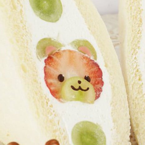 �r�X�P�b�g�N�}�i�摜�̓V���o�j�A�t�@�~���[�̌���X @SylvanianJP ���j 