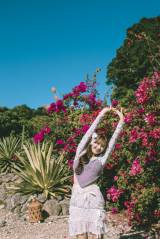 �w�g��Ђ��1st�ʐ^�W�x(C)�󓇎� 