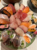 ����m�������J�����A�藿���Ɣ����o���i�ōs�����v�̒a�����p�[�e�B�[�̗l�q(�ʐ^�́A����m���I�t�B�V�����u���O�u����m����OK�o�u���[!�u���O�v���) 