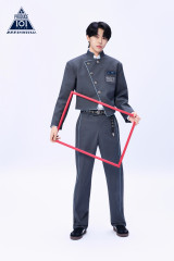 �wPRODUCE 101 JAPAN �V���E �x���K�����_�c�i��(C)PRODUCE 101 JAPAN 