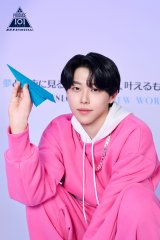 �wPRODUCE 101 JAPAN �V���E �x���K�����_�c�i��(C)PRODUCE 101 JAPAN 