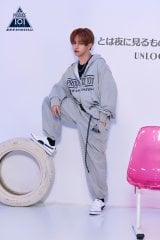 �wPRODUCE 101 JAPAN �V���E �x���K���̃��n���E�G�}�j���G��(C)PRODUCE 101 JAPAN 