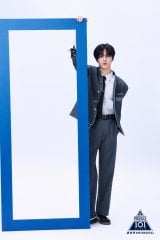 �wPRODUCE 101 JAPAN �V���E �x���K���̈�������(C)PRODUCE 101 JAPAN 