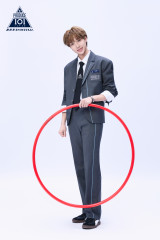 �wPRODUCE 101 JAPAN �V���E �x���K���̎R���A(C)PRODUCE 101 JAPAN 