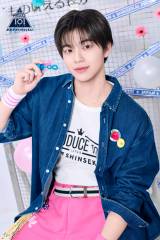 �wPRODUCE 101 JAPAN �V���E �x���K���̏ƈ�N�S(C)PRODUCE 101 JAPAN 