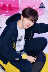 �wPRODUCE 101 JAPAN �V���E �x���K���̏�엮��(C)PRODUCE 101 JAPAN 