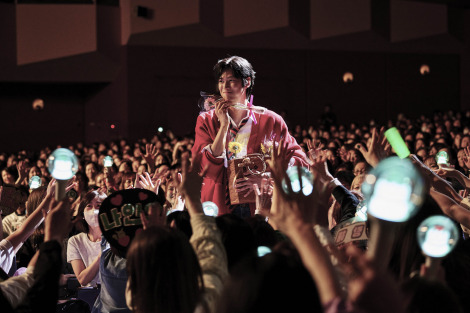 �i�E�C�k�̃t�@���~�[�e�B���O�wSpring, Where Love Begins�x��CS�����u�z�[���h���}�`�����l���v�ŕ����iC�jHANADA COMPANY 