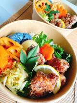 �n�Ӕ��ޑ�u�Z�����X�^�b�t�݂̂�Ȃɂ����̂��ٓ����I�v�u���u�����g�������炠�����ٓ��I �݂�Ȋ��ł���܂����I�v�i�ʐ^�̓u���O���j 