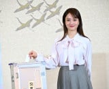 �u��51��O�c�@�c�����I���v�����O���[�f�����X�g���[�V�����L�Ҕ��\��ɓo�d�����J�܂肠 (C)ORICON NewS inc. 