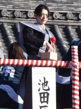 �w�ߕ��ǙT���x�̓��܂��ɎQ�������r�c���u (C)ORICON NewS inc. 