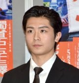 �̕��꒬��̕���O�㉎�V���l�\����̓��w�Փ����܏\�O郁x���씭�\��ɎQ�������s�욣�q (C)ORICON NewS inc. 