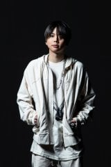 �������u�v���f���[�X �w�W�u�����������x �R���T�[�g �ɏ��o�����鑝�c�M�v 