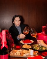 ���G�E�G�E�V�����h�� �t�����Y �I�u �U �n�E�X�𖱂߂�R���q�v 