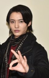 �w�i���o�[��������S�W���E�W���[�x�ŏI�b�ő�c�~ �`���̑f�ʖ�����I �X�[�p�[����V���[�Y50�N�̗��j�Ɉ��؂� 