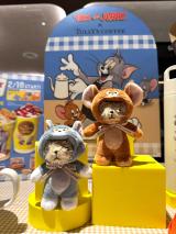 �w�g���ƃW�F���[ �o�[�X�f�[�L�O�t�@���C�x���g�x�ɂĂ���I�ڂ��ꂽ�R���{���i (C)ORICON NewS inc. 