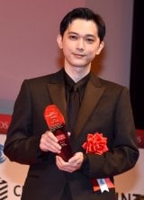 �剉�o�D�܂ɋP�����g��=�w��80�񖈓��f��R���N�[���x���掮 (C)ORICON NewS inc. 