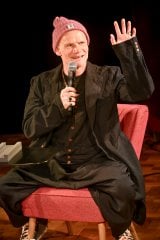 ���b�h�E�z�b�g�E�`���E�y�b�p�[�Y�̃t���[�ƈꏏ�ɏ��\���A���o���𒮂��Ă����y���X�j���O�p�[�e�B�[���|�[�g�z 