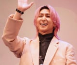 �f��w����:�����`����߂���^���̐Ԃ����`�x��q�b�g��畑�䂠�����ɓo�d����Snow Man�E���v�ԑ�� (C)ORICON NewS inc. 