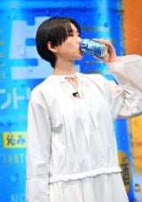 �u�T���g���[���r�[���v�VCM���\��ɓo�ꂵ���͍��D�� (C)ORICON NewS inc. 