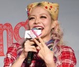 �f��w�����u�x�o�����^�C�����ʎ��ʉ�ɓo�d�����G���t�E�r�� (C)ORICON NewS inc. 