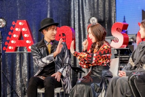 �R���{�Ŕ�I����邩�I�H�X�����q�Ǝ���~�L�I�̃_���X�͕K�� �iC�jORICON NewS inc. 