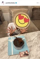 �ߗR���q�u���N�̃o�����^�C���͑��q�ɃT�v���C�Y�ŃS�W���`���R�P�[�L�𑡂�܂����v(�ʐ^�̓C���X�^�O���� @yumikoshaku ���) 